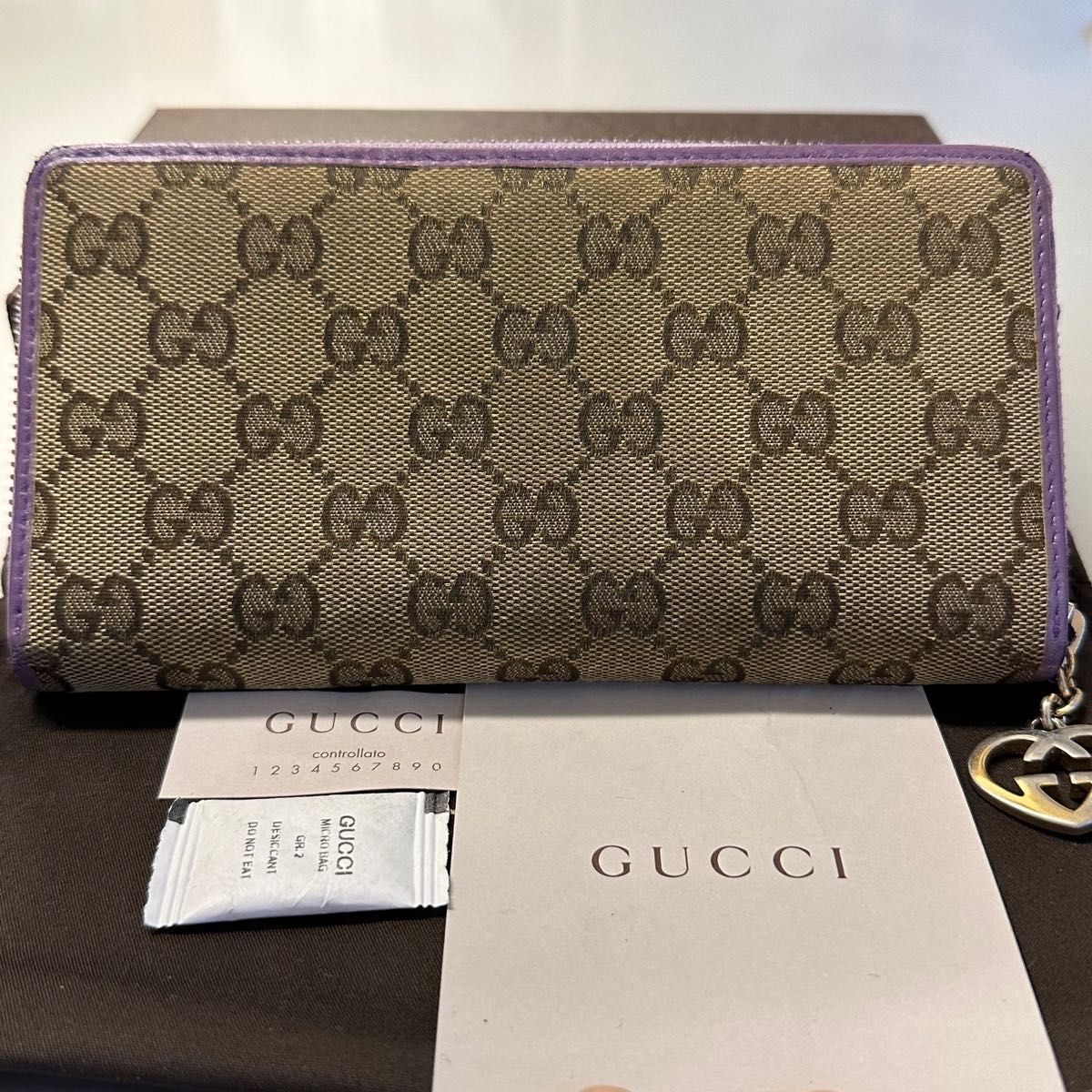 未使用に近い グッチ GUCCI 財布 長財布 GGキャンバス ラウンド