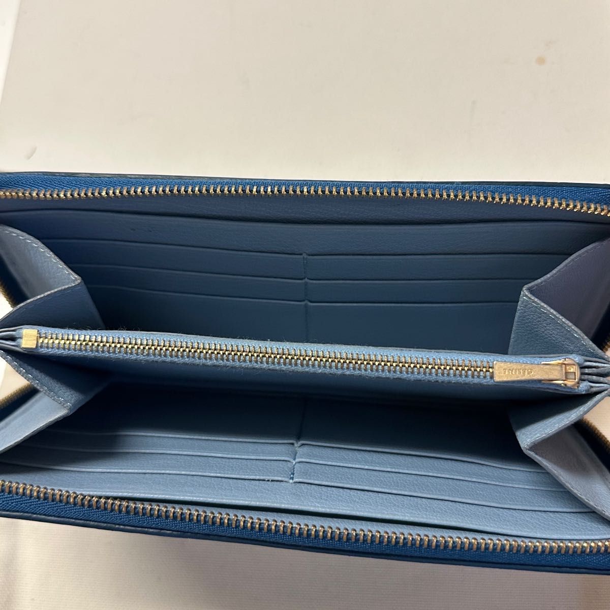 未使用に近い セリーヌ CELINE 財布 長財布 ラージジップウォレット
