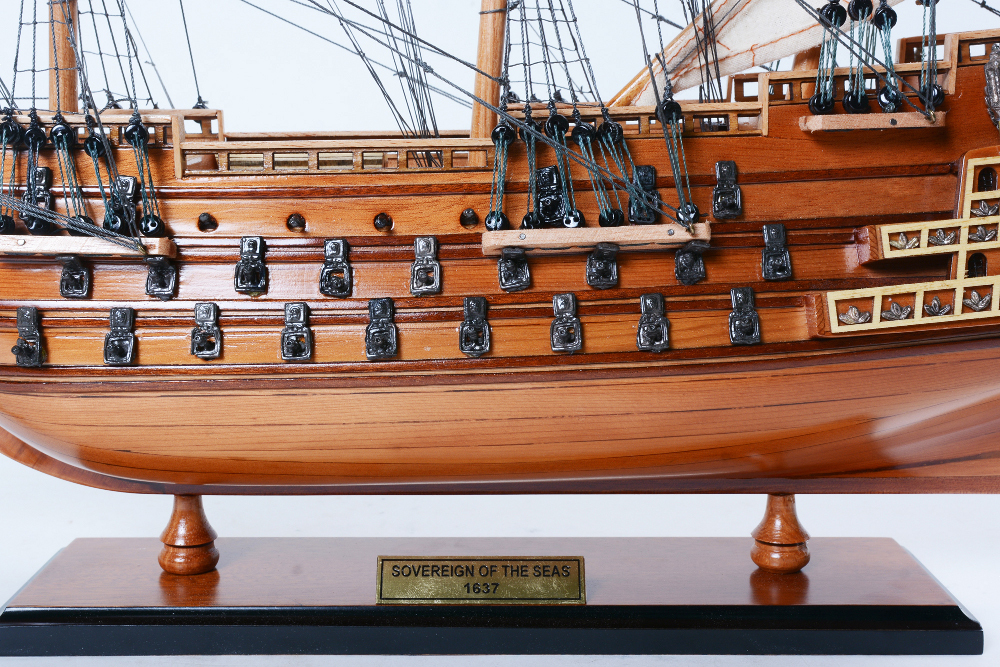 帆船模型 完成品 木製 イギリス軍船 ソブリン・オブ・ザ・シーズ 全長50cm 洋風 西洋 インテリア T359_画像8