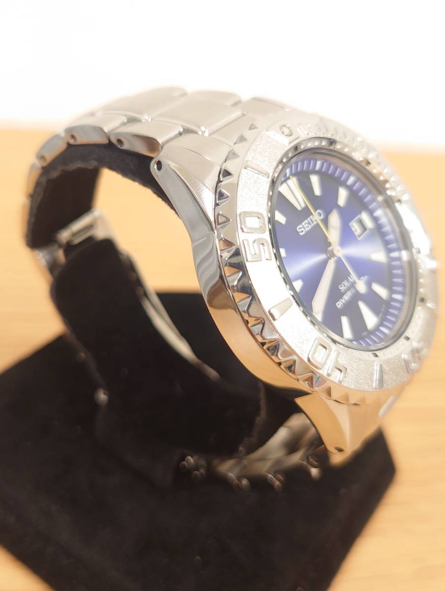 流行に セイコー SEIKO 青文字盤 ソーラー電池モジュール搭載 V145