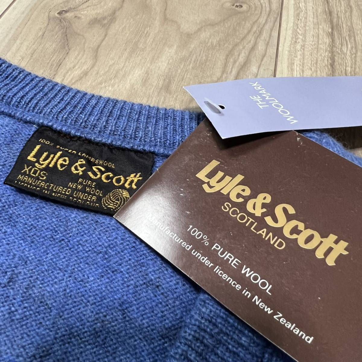 ★本場スコットランド製★新品未使用品 Lyle&scott ライルアンドスコット 長袖 ニット セーター メンズ Vネック サイズXOS XL R-5150_画像3