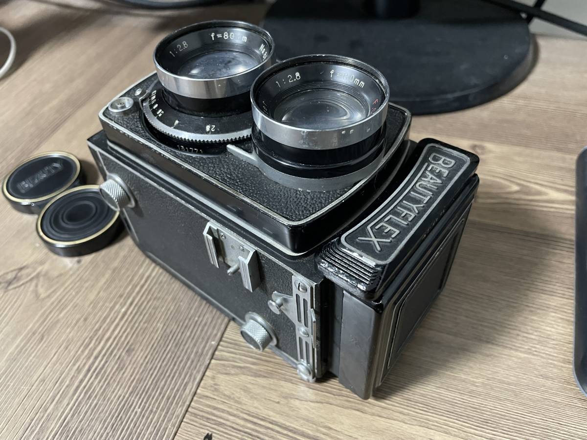 BEAUTYFLEX　 希少な珍しい大口径　 80mm　1:2.8　　キャップ 付 ビューティーフレックス　　BEAUTY FLEX rolleiflex とは違うレア品 .