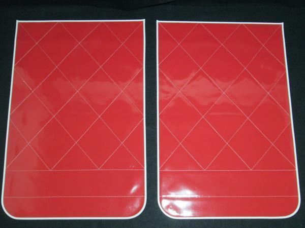 レトロ　ミシン泥除け　600×900　レッド（赤）　裏/黒　フチ/白　2枚セット_画像1