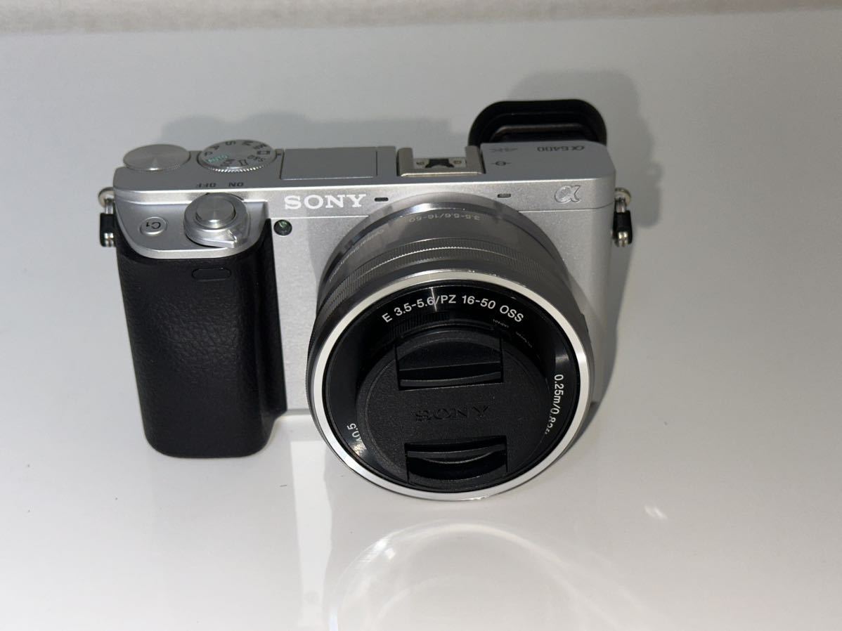 中古美品】SONY◇デジタル一眼カメラ α6400 ILCE-6400Y ダブルズーム