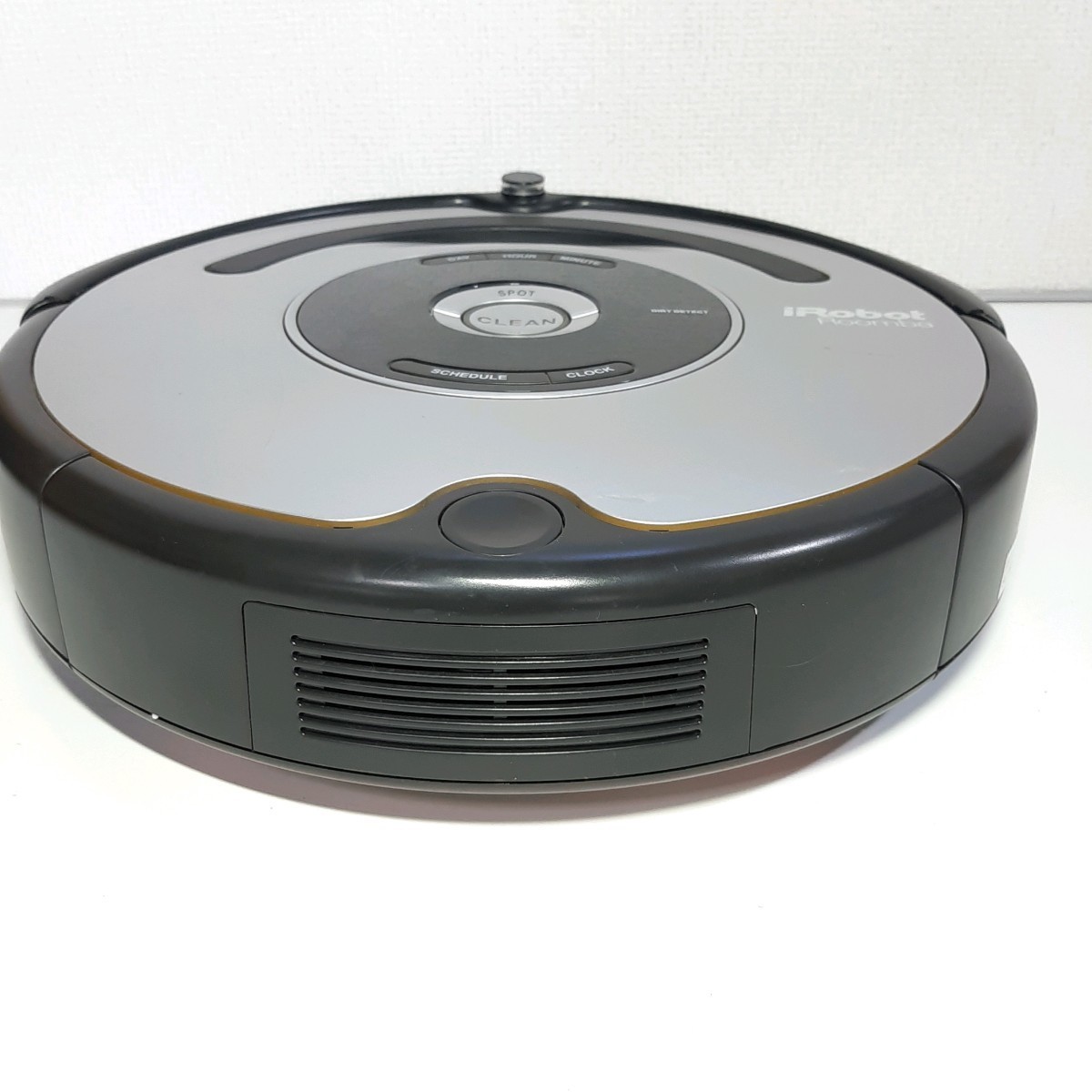 iRobot Roomba 570J アイロボットルンバ570J 自動掃除機 ジャンク扱い 現状渡し品_画像2