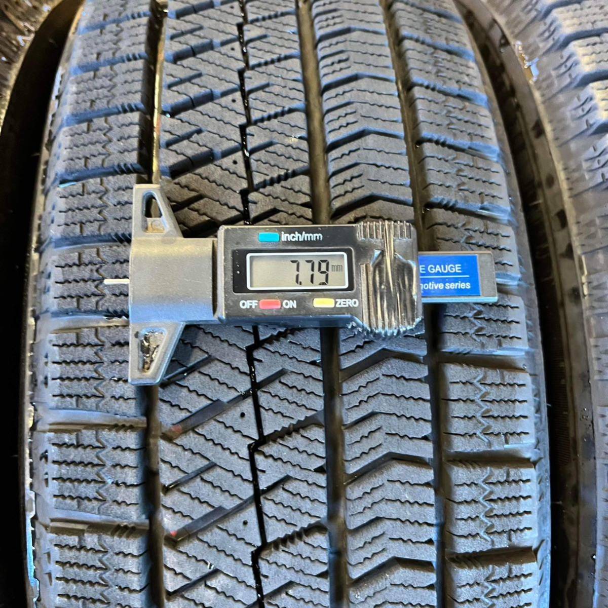 【4288】★【送料無料】★185/60R15 4本セット冬タイヤバリ山BRIDGESTONE BLIZZAK VRX2【2019年】_画像8