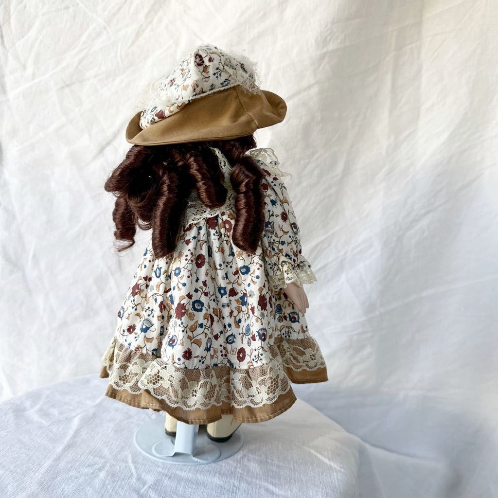 ビスクドール オルゴール 高さ 約30cm 陶器人形 白鳥の湖 女の子 人形 置物 オブジェ インテリア　レトロ アンティークドール 西洋人形_画像6