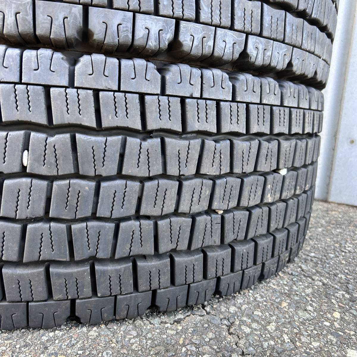 x719-3-8 ☆265/70R19.5 15‐17㎜ 2本! SP081 ダンロップ 2019/2021年