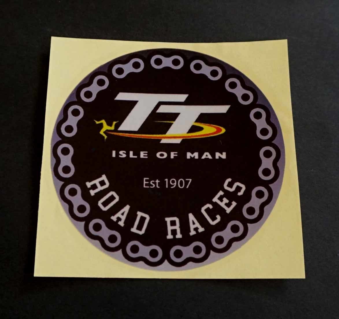 《NW■ST新品》■黒縁銀鎖TT◆イギリス マン島TTレース　The Isle of Man TT ステッカー シール■防水◆アメリカ US 自動車 大型バイク_画像2