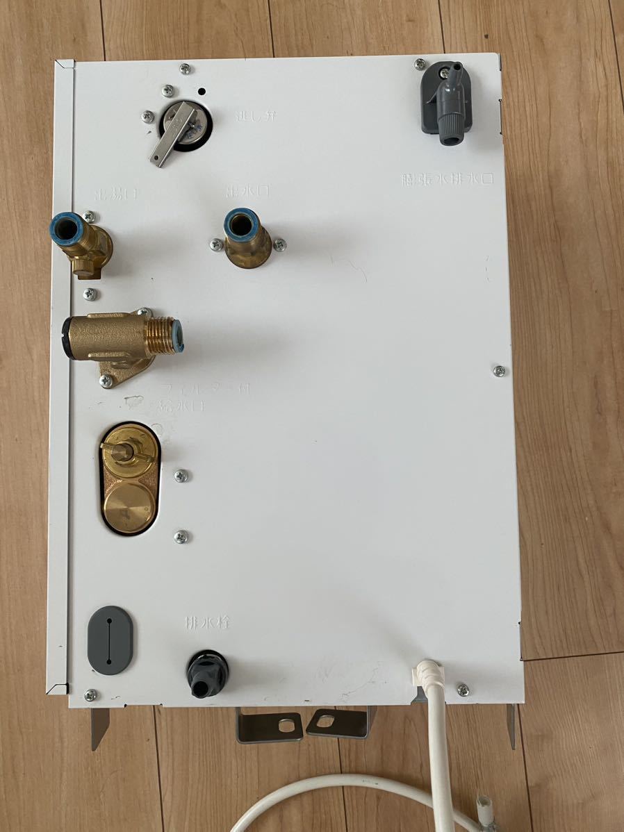 人気商品は 小型電気温水器 TOTO小型電気温水器 REW06A1BH 給湯設備