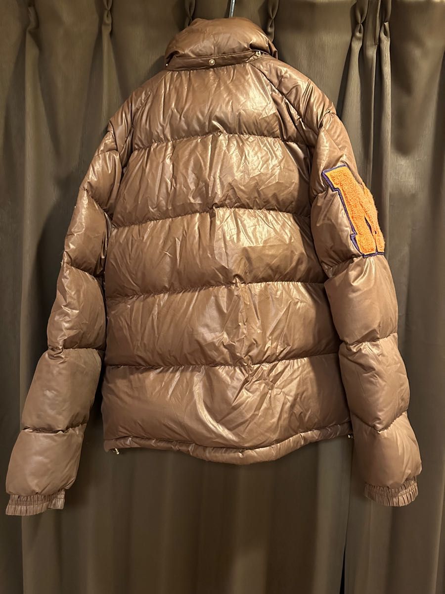 中古 モンクレールダウン ワッペン ヴィンテージ 茶色 お洒落 中古 モンクレールダウン ワッペン ヴィンテージ 茶色 お洒落