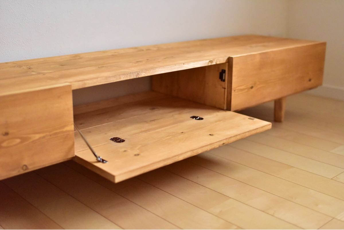 1台限定！直ぐに発送！】180㎝オーク色テレビボード 無垢材 北欧