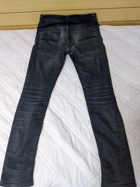 良品 お洒落 カッコいい ゴールデンサイズ ヴィンテージ加工 ヌーディージーンズ　nudie jeans TAPE TED サイズ W30L32 ブラックデニム _画像3