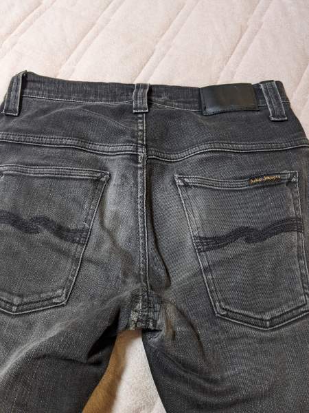 良品 お洒落 カッコいい ゴールデンサイズ ヴィンテージ加工 ヌーディージーンズ　nudie jeans TAPE TED サイズ W30L32 ブラックデニム _画像5