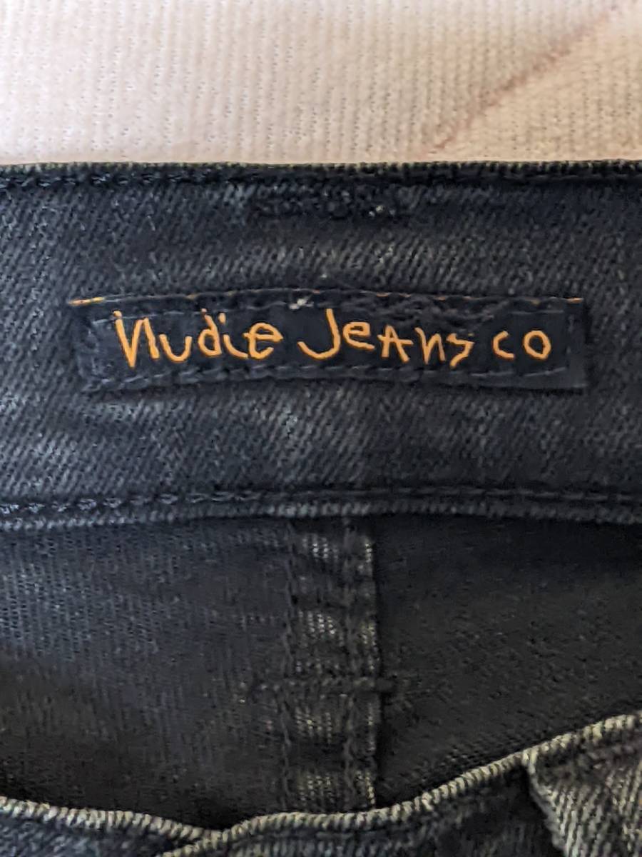 良品 お洒落 カッコいい ゴールデンサイズ ヴィンテージ加工 ヌーディージーンズ　nudie jeans TAPE TED サイズ W30L32 ブラックデニム _画像6