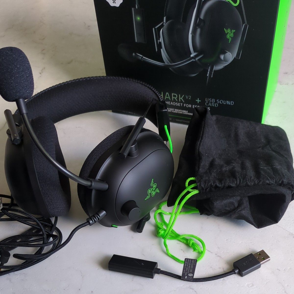 Razer BlackShark V2 ゲーミングヘッドセット ヘッドホン