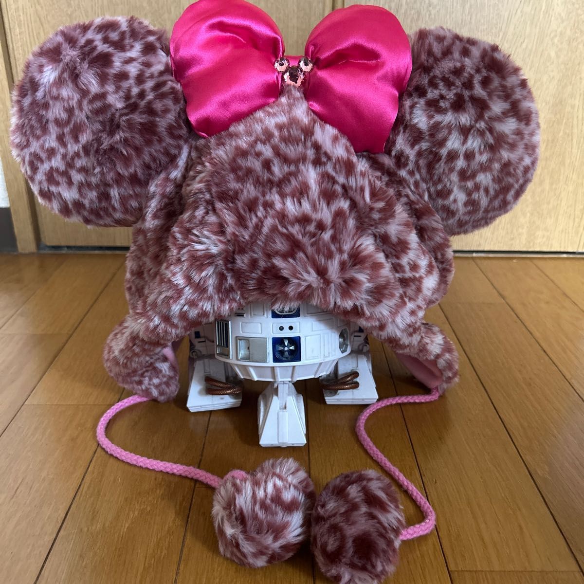 ディズニー　ファンキャップ　ミニー　ヒョウ柄とピンクヒョウ柄の2個セットバラ売り可能です。