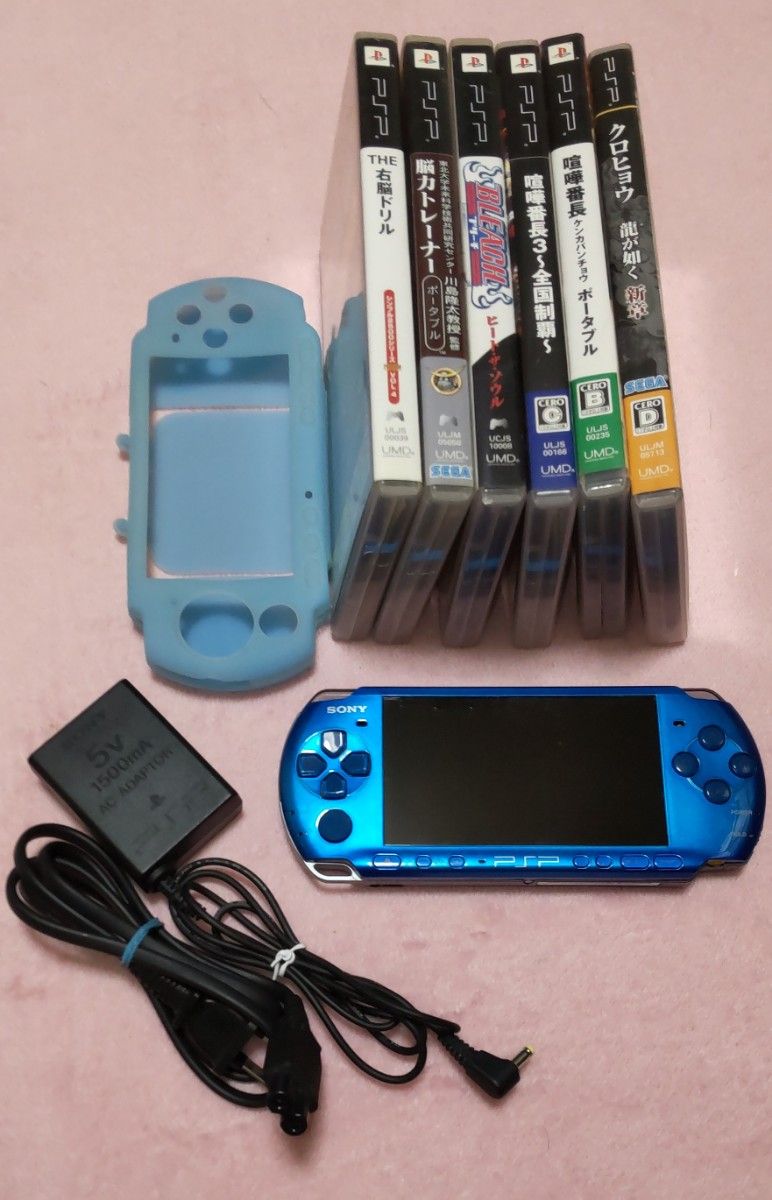 PSP-3000 ブルー シリコンカバー +純正充電器+新品 バッテリーパック +SDカード4GB+ ソフト6本