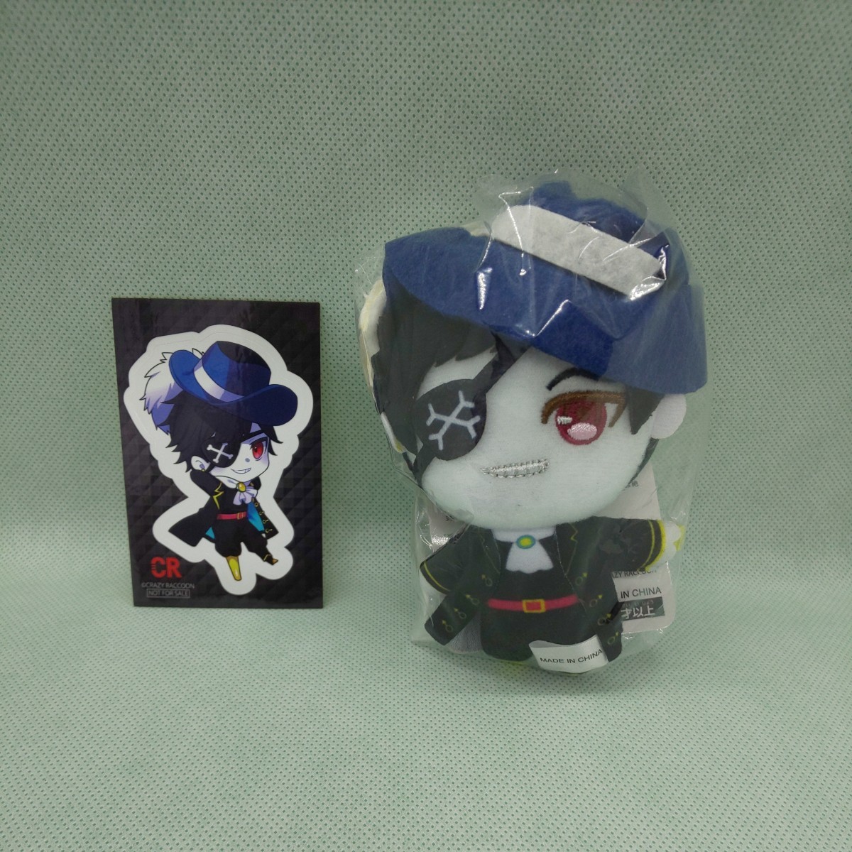 GIGO限定 Crazy Raccoon マスコットぬいぐるみ Mondo ステッカー GIGO限定 Crazy Raccoon マスコットぬいぐるみ Mondo ステッカー