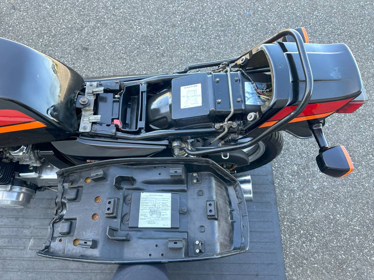 Yahoo!オークション - KZ750 エンジン絶好調 人気カラー Yahoo!オークション - KZ750 エンジン絶好調 人気カラー