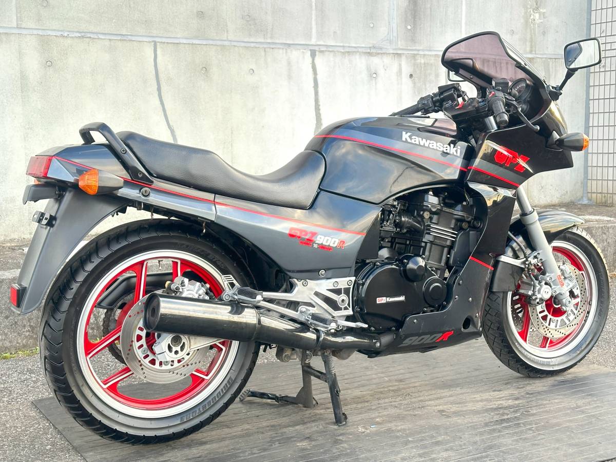 極上GPZ900R A5 エンジン絶好調!! 外装とても綺麗です!! KAWASAKI カワサキ エンジン実働 動画あり ニンジャ NINJA GPZ750R_画像3