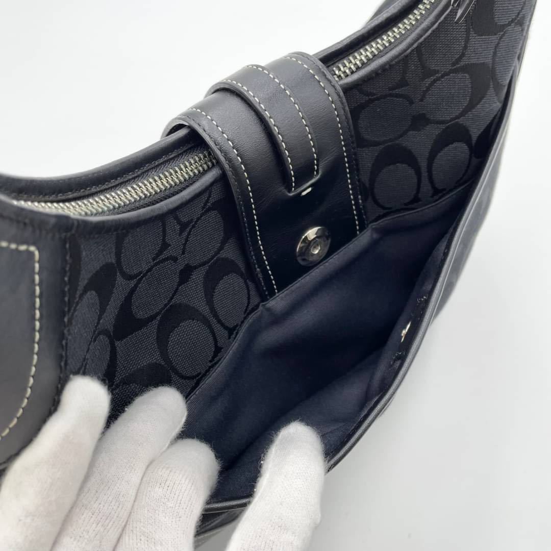COACH【美品】ハンドバッグ ワンショルダー 黒 シグネチャー チャーム