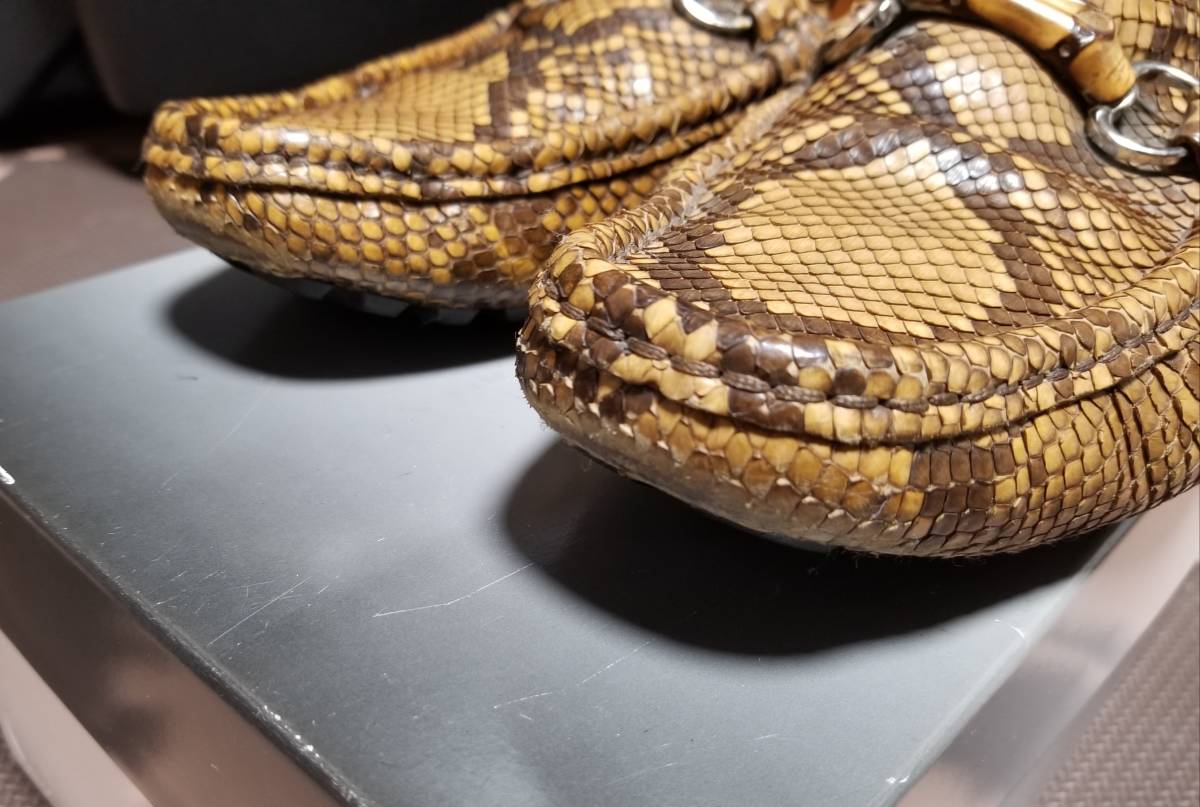  Gucci GUCCI туфли без застежки обувь для вождения Loafer питон кожа . кожа размер 8 26.5cm редкий товар 