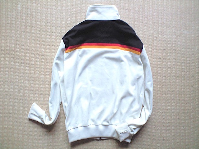 即決 サイズ3 希少 ドイツカラー 80s デサント製 ヴィンテージ 即決 サイズ3 希少 ドイツカラー 80s デサント製 ヴィンテージ