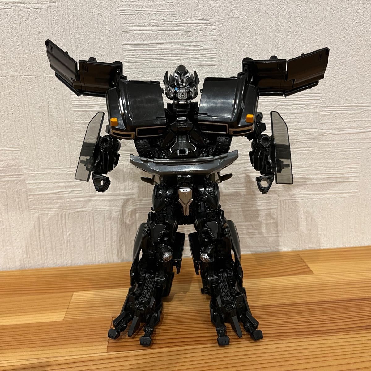トランスフォーマー SS-15 アイアンハイド スタジオシリーズ