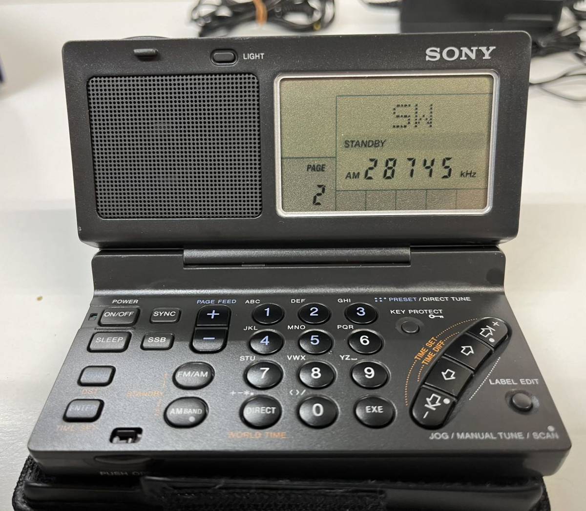 貴重 希少可動品 SONY ICF-SW100S ソニー ワールドバンドレシーバー 短波ラジオ 箱付 説明書 アンティーク ラジオ 世界 _画像5