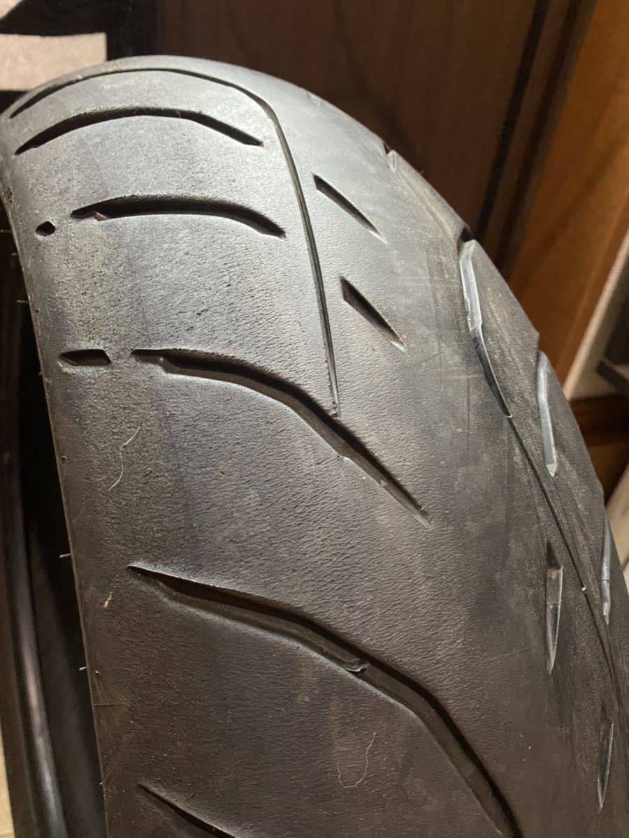 中古MCタイヤ 2020年製造 DUNLOP SPORTMAX ROADSMARTⅣ 180/55ZR17 ダンロップ スポーツマックス ロードスマート4 180 55 17 1520 M2808_画像3