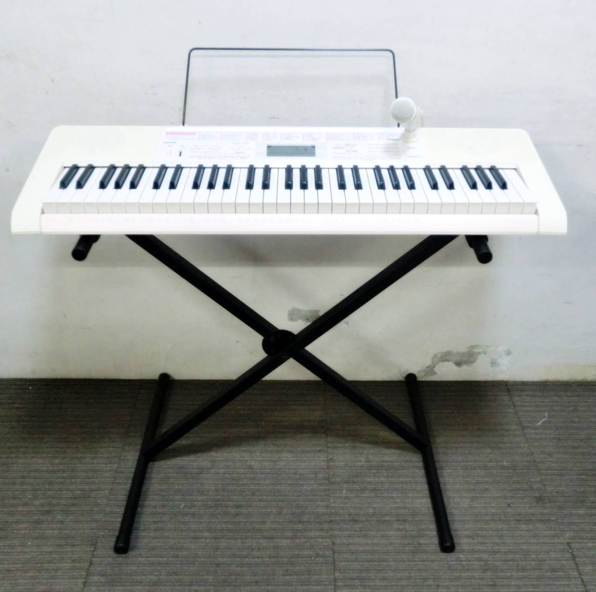 カシオ 光ナビゲーションキーボード LK-111 電子ピアノ 動作良好
