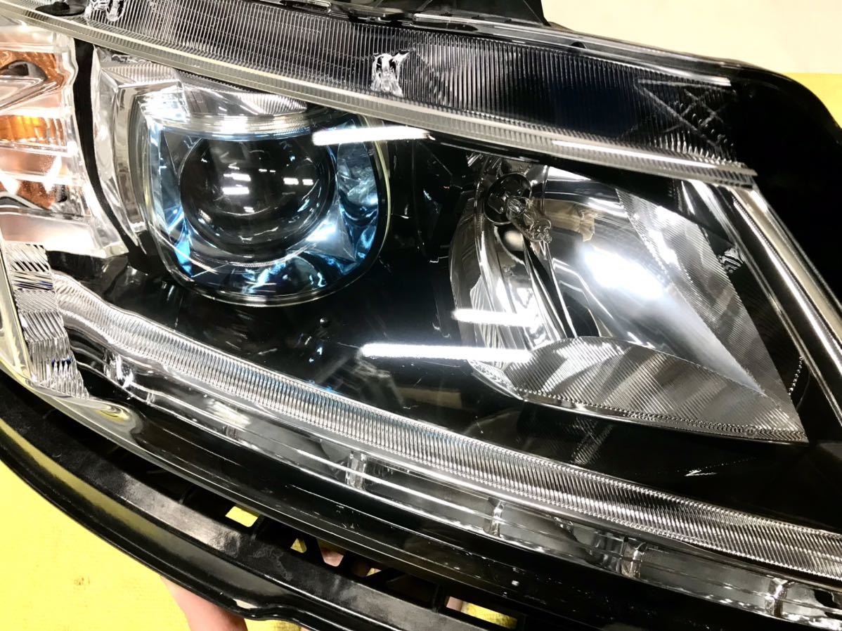 ホンダ　CR-Z　ZF1 ZF2　前期 中期　ヘッドライト HID 右 運転席側　KOITO 100-22010　点灯確認済み　即決あり！　即日発送可能！ 1016_画像3