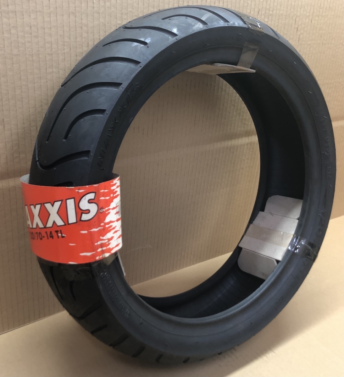 ●展示品数量限定●MAXXIS マキシス M6029●120/70-14●リア(or)フロント/タイヤ/チューブレス 55P シグナスX/PCX/125/150/フォルツァ R357_商品画像です。