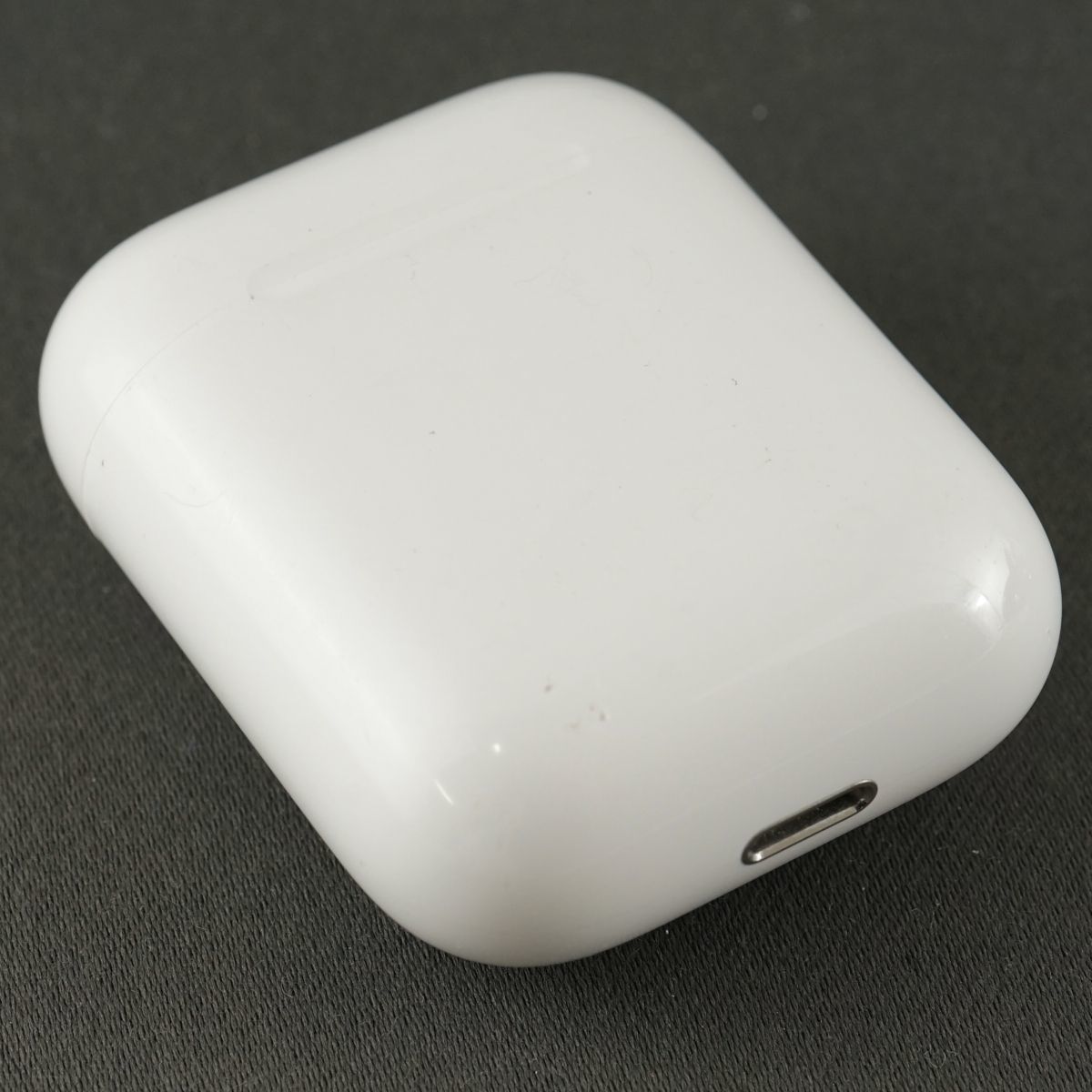 Apple AirPods with Charging Case エアーポッズ ワイヤレスイヤホン USED品 第二世代 Bluetooth MV7N2J/A 完動品 即日発送 T V8018_画像9
