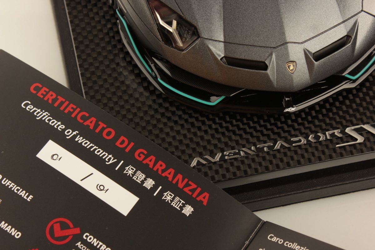 世界で1台 クリアケース完全未開封 MR 1/18 アヴェンタドール SVJ