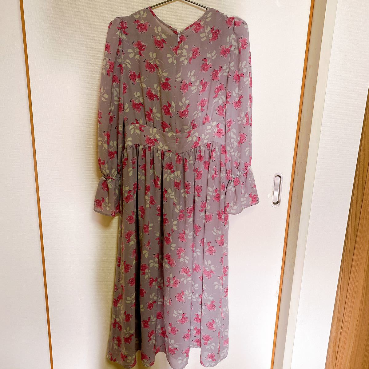 美品 JILLSTUART ジルスチュアート ルラフラワーワンピース ワンピース