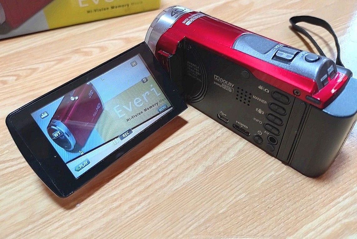 JVC Everio ビデオカメラGZ-E600-R レッド|Yahoo!フリマ(旧 JVC Everio ビデオカメラGZ-E600-R レッド|Yahoo!フリマ(旧