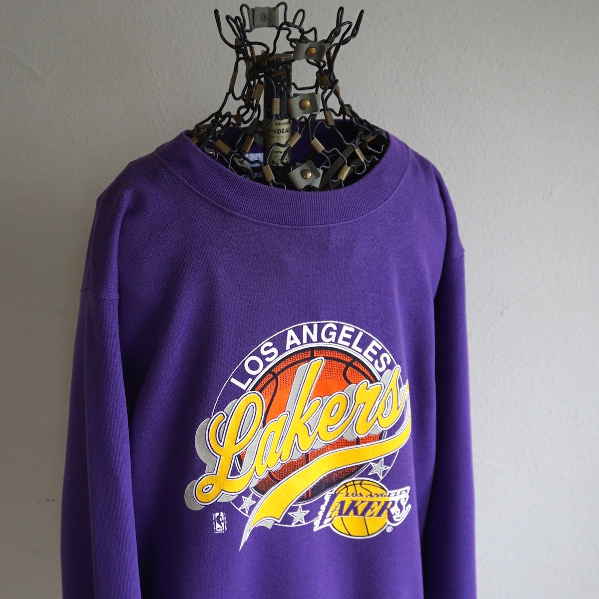 1990s ヴィンテージ USA製 TULTEX NBA LOS ANGELES LAKERS プリントスウェット M 紫 ロサンゼルス・レイカーズ バスケ アメリカ 古着