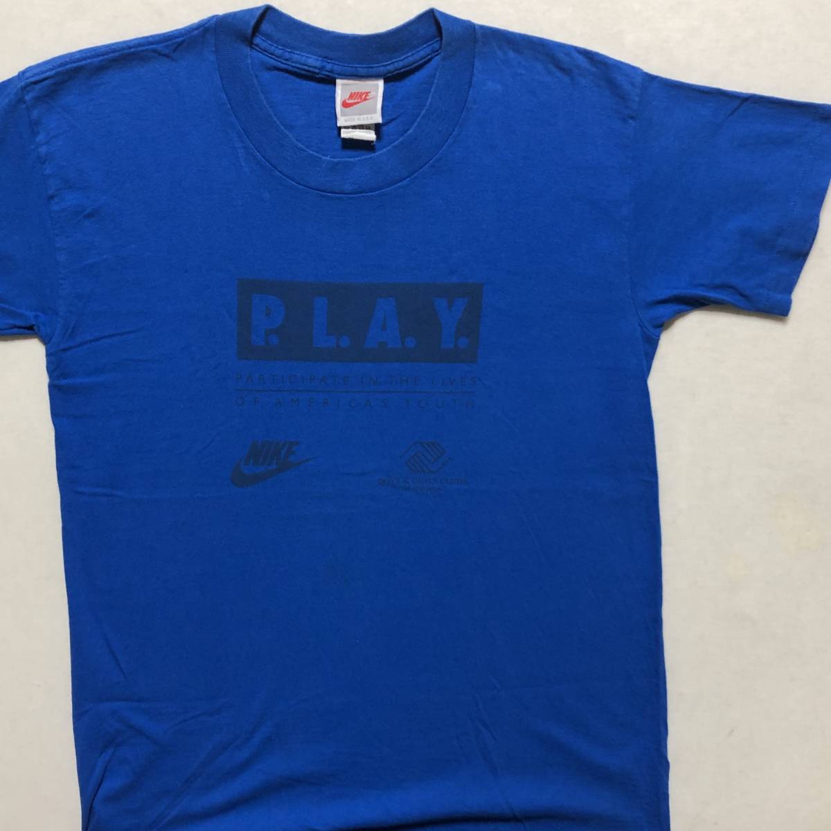 USA製 90年代 NIKE ナイキ PLAY(Participate in the Lives of America's Youth) Tシャツ 青 S 美品 管理B577