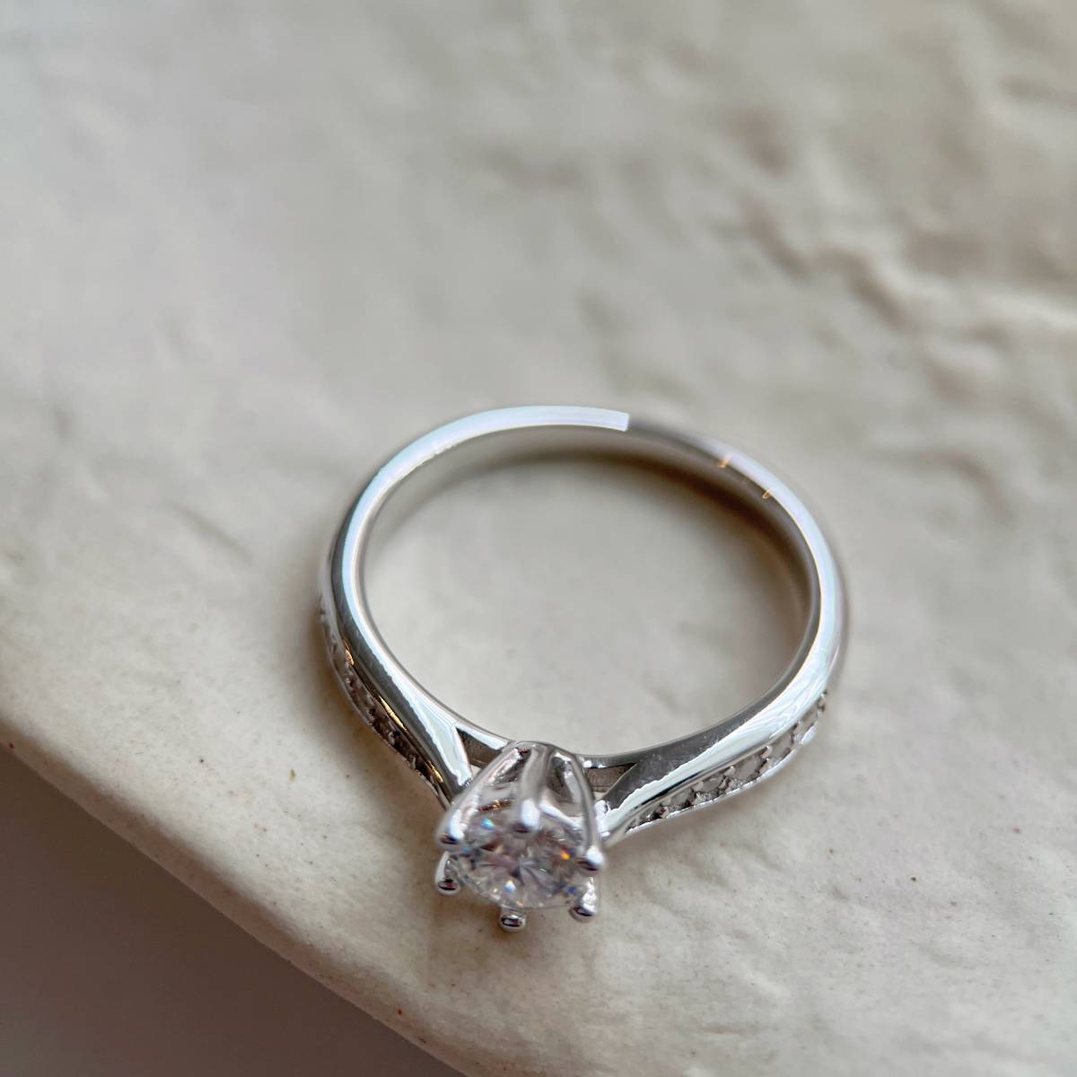 9号 モアサナイト 0 5ct ソリティアリング silver925|Yahoo 9号 モアサナイト 0 5ct ソリティアリング silver925|Yahoo