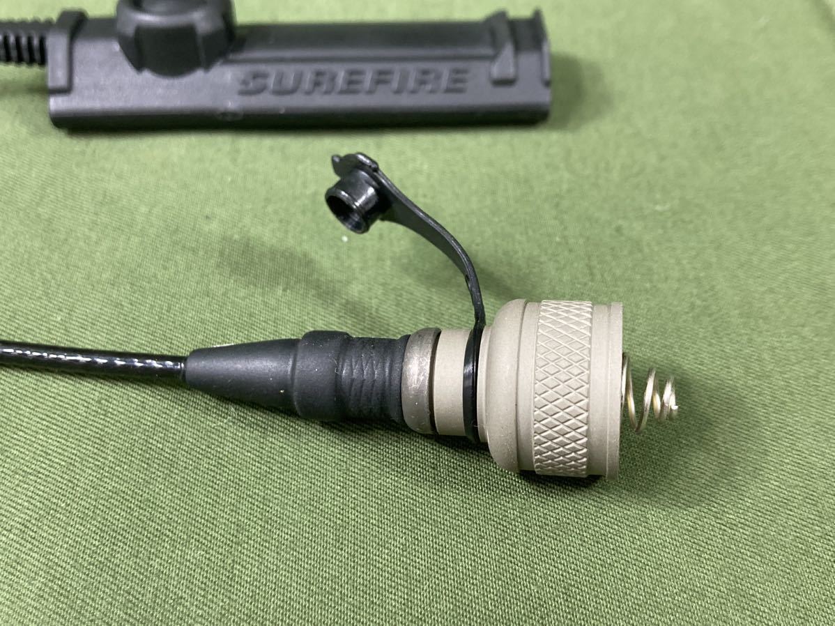 実物 SUREFIRE UE-SR07-TN TAN FDE リモートスイッチ M300 フラッシュライト にて取り付け確認済み 作動確認済み_画像2