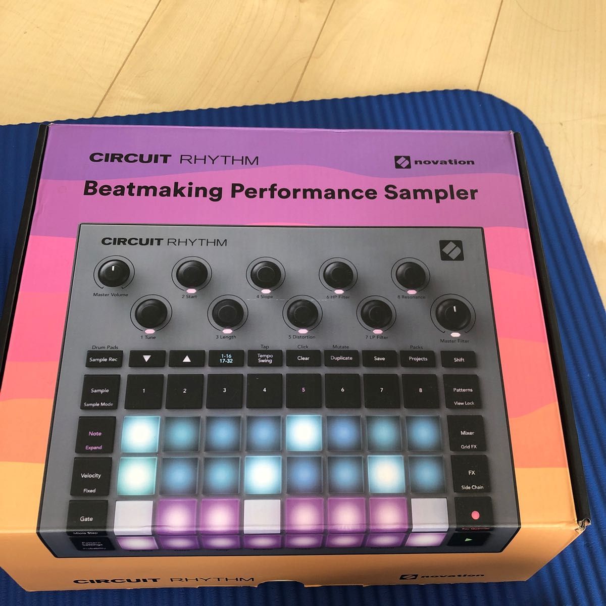 Novation CIRCUIT RHYTHM サンプラー シーケンサー