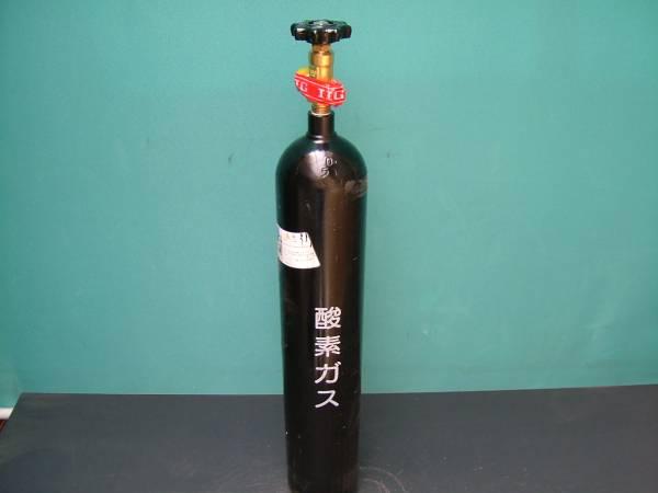 新品酸素ガスボンベ０．５立米(500L)、ガス満タン充填済み サンソガス関東式 ３．４Ｌ　KSパンダ予備ボンベ　M_画像1