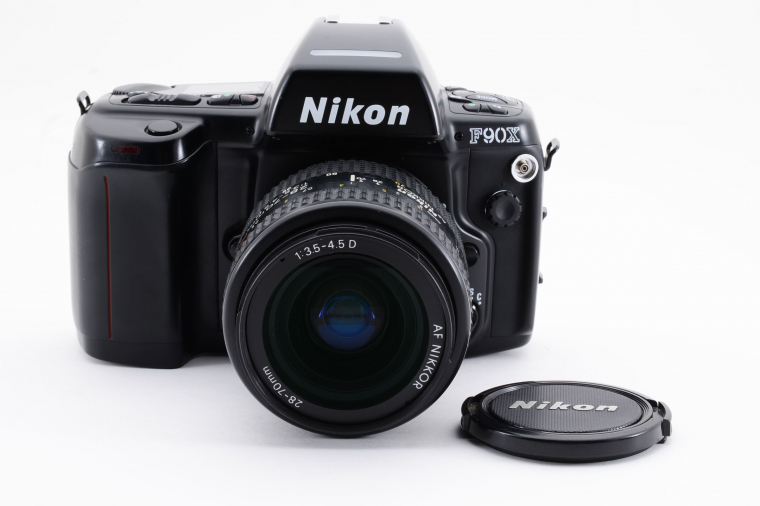 Nikon F90X 35mm SLR Film Camera フィルムカメラ + 28-70mm F3.5-4.5 D Lens ズームレンズ [良品] #1986985