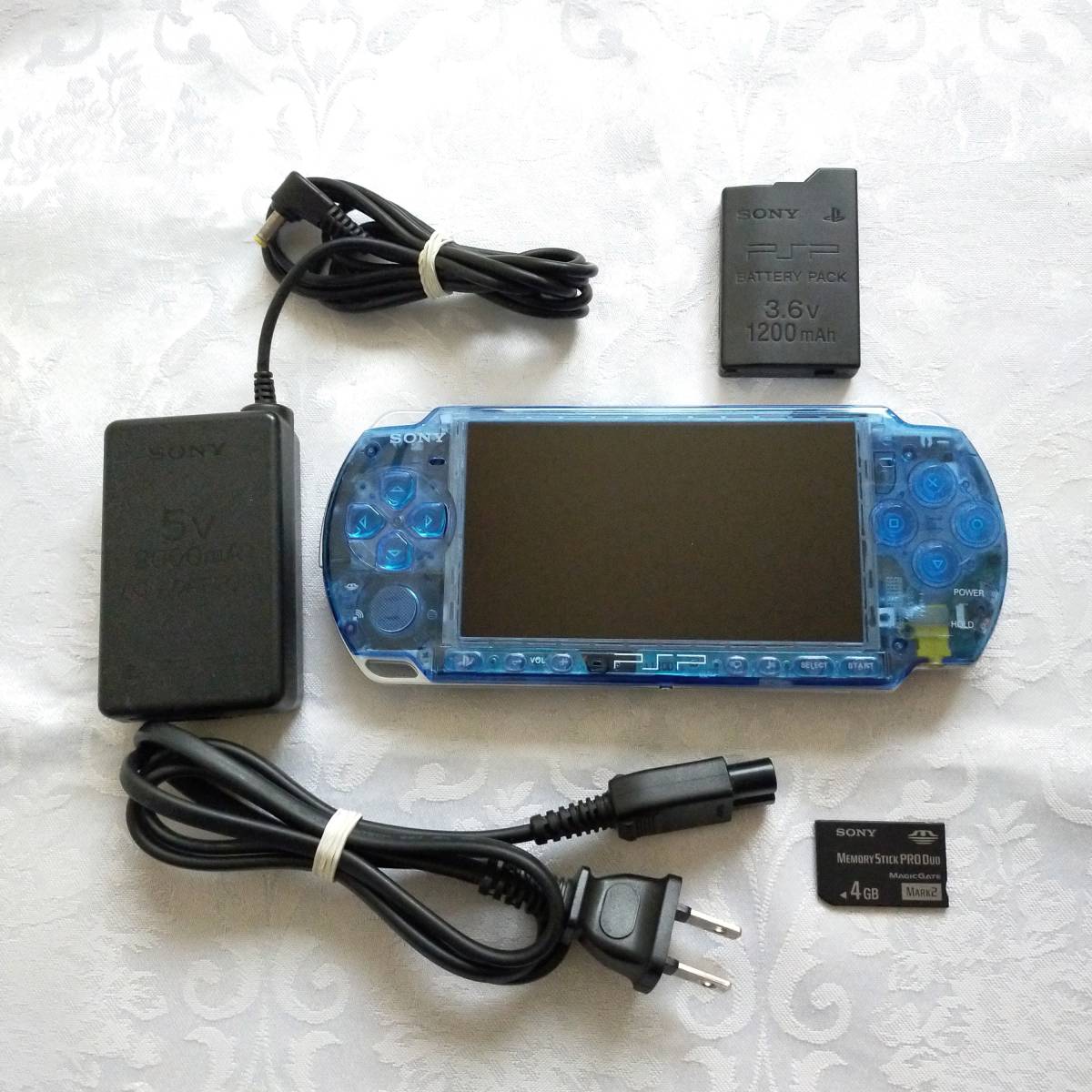 ギフ_包装】 【美品】【カスタム】PSP すぐ遊べるセット(クリアブルー