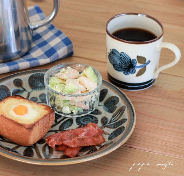 美濃焼 クラシコ マグカップ 花 北欧 アンティーク調 磁器 パタミン カフェ 店舗什器_画像3