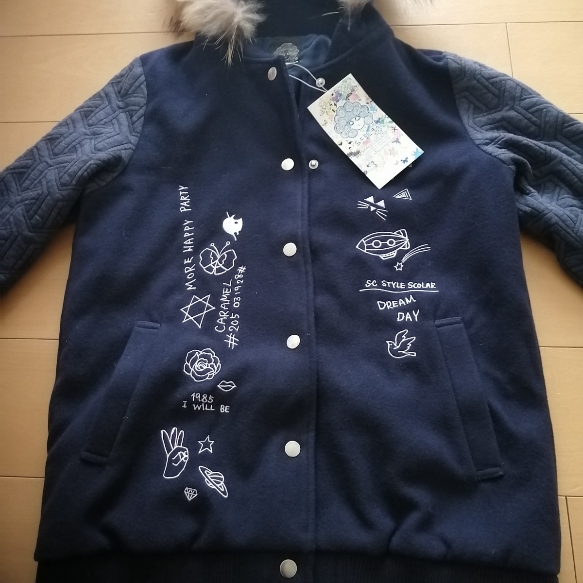 ScoLar　スカラー　紺色　ブルゾン　コート　新品タグ付　16000円_画像2