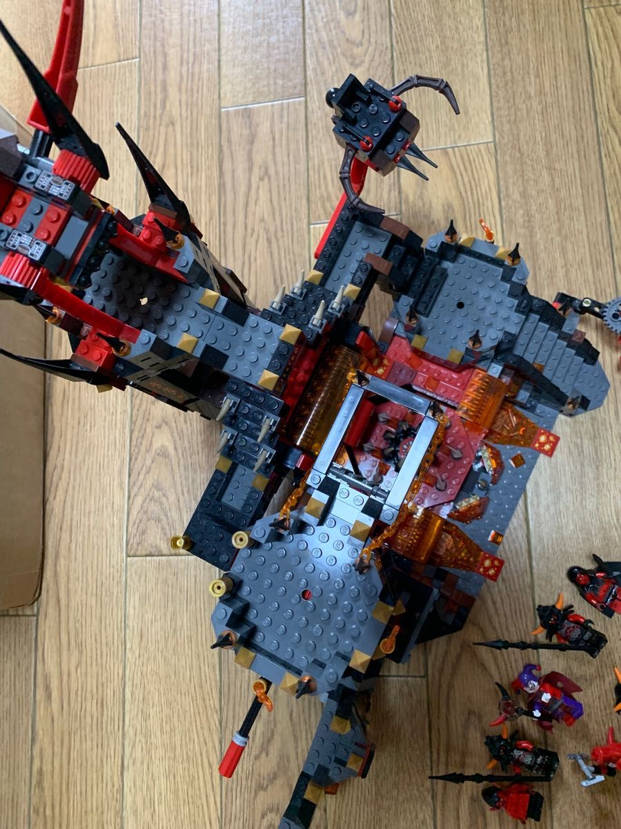 レゴ (LEGO) ネックスナイツ 悪のメガマグマ神殿 70323 現状品