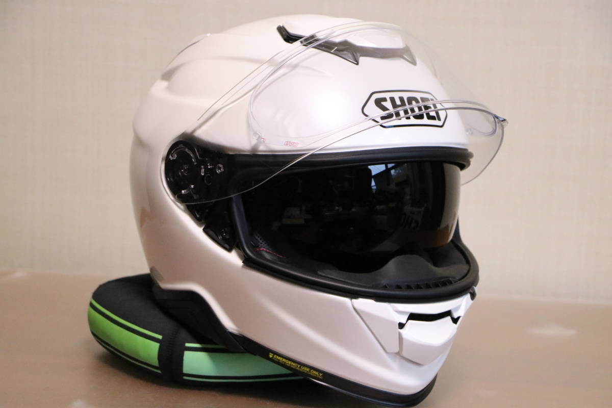 未使用に近い SHOEI GT-Air2 ルミナスホワイト SIZE XL 中古 未使用に近い SHOEI GT-Air2 ルミナスホワイト SIZE XL 中古